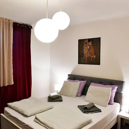 Lux Location Quiet Place In Center- 50m2 Belgrade
