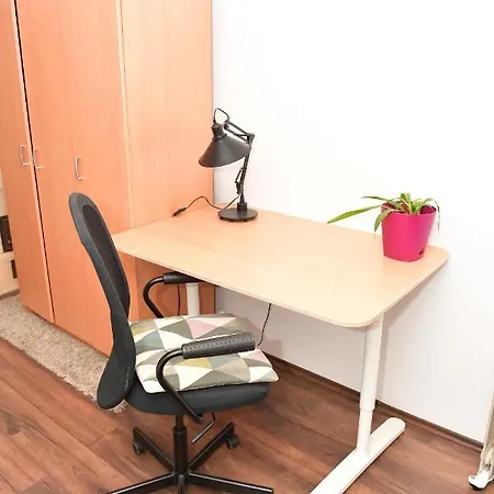 Apartment Lux Location Quiet Place In Center- 50m2